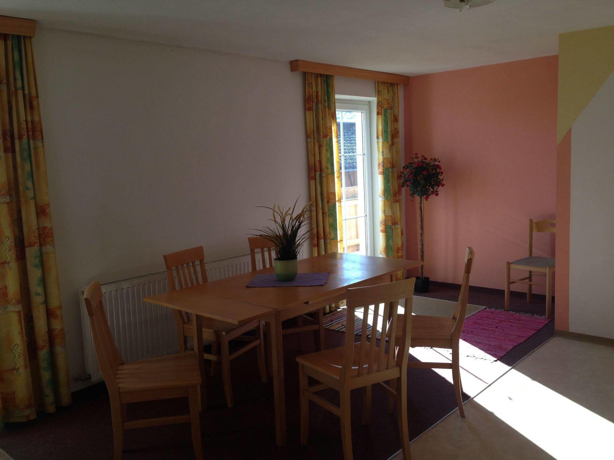 Appartement Gruenfelder Grinzens エクステリア 写真