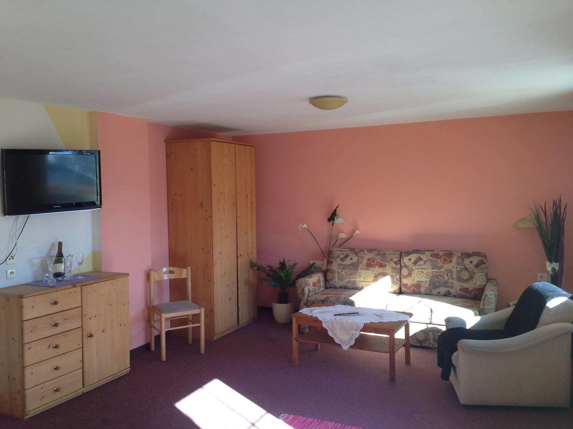 Appartement Gruenfelder Grinzens エクステリア 写真